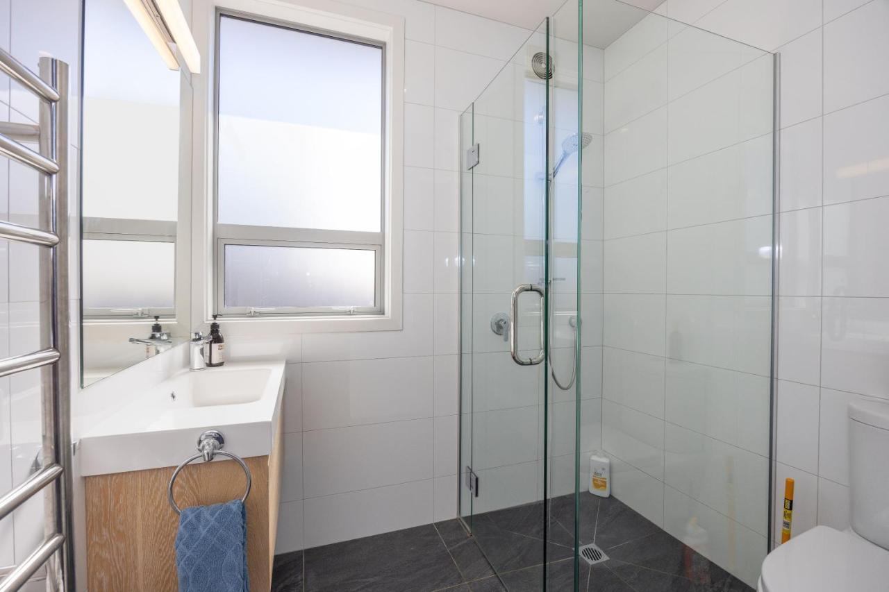 Prime Location On Warren St - 3 Bedroom Town House Wanaka Exterior photo