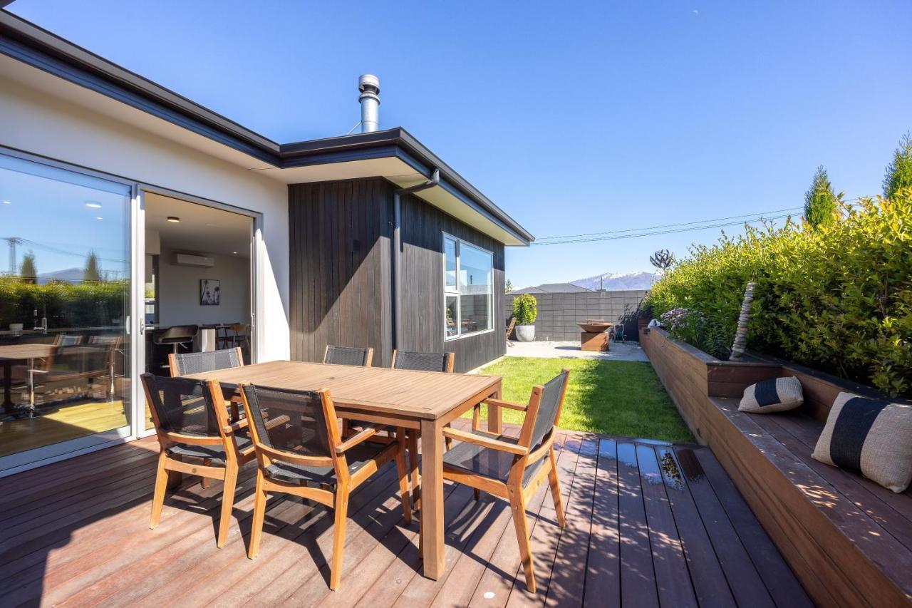Prime Location On Warren St - 3 Bedroom Town House Wanaka Exterior photo